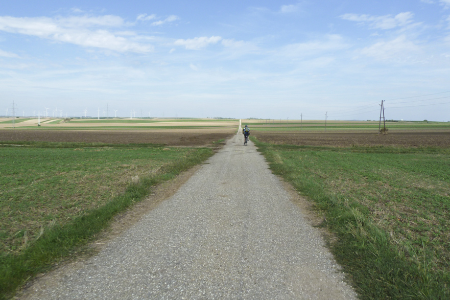 Hainburg – Laa an der Thaya: March und Weinviertel