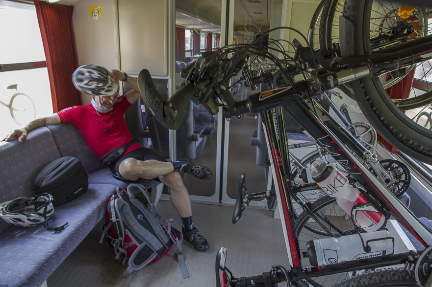 Bahnhof St. Avre – Zug nach Chambéry wegen Erschöpfung und Gegenwind