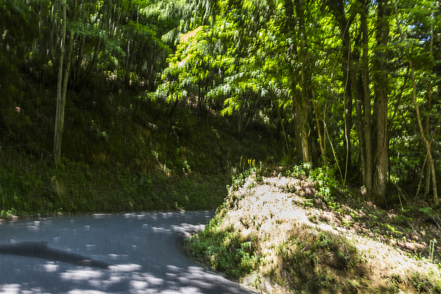 Chambéry – kaum aus der Stadt, geht es gleich steil bergauf