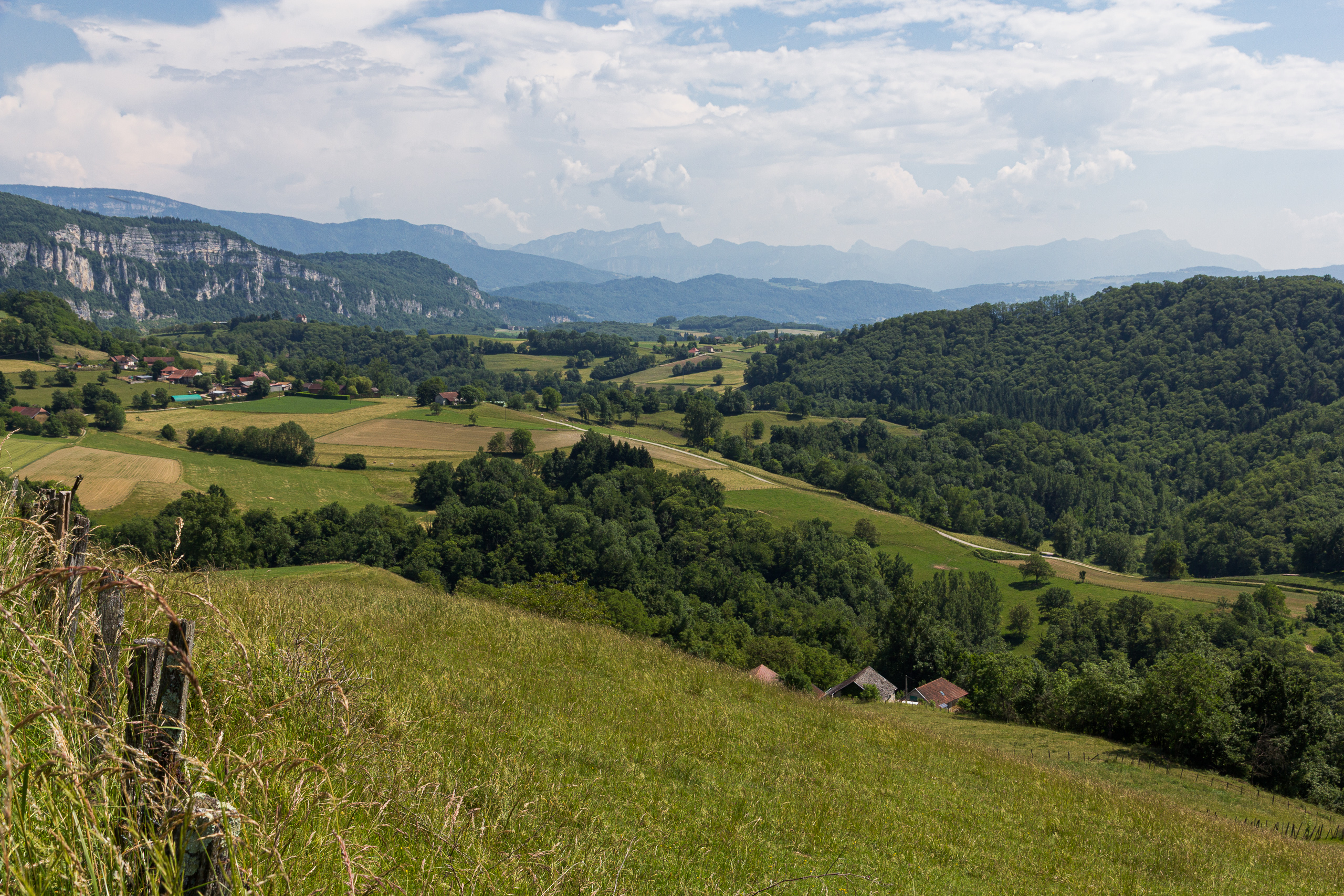 Sanftes Hügelland des Avant-Pays Savoyard