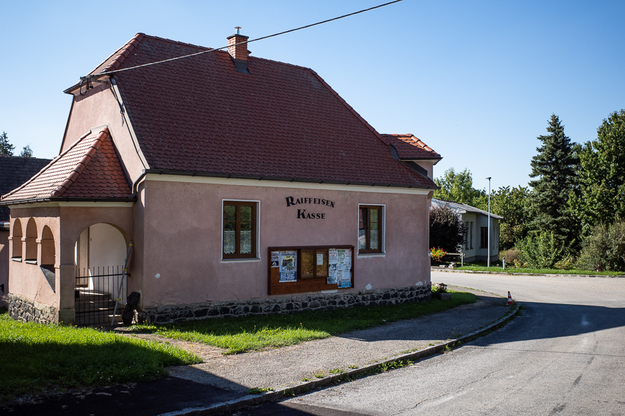 Blick ins Thayatal von der Stadtmauer
